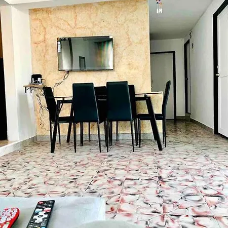 For 8, Near To The Beache And Downtown Apartment
